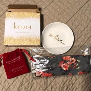 Bundle. Trinket tray. Headband. Hand chain